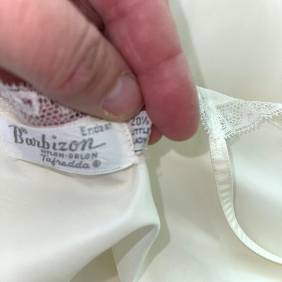 Barbizon Slip Womens Vintage Nylon Pleated Ruffle Hem Adjustable Straps Cream - Picture 5 of 12